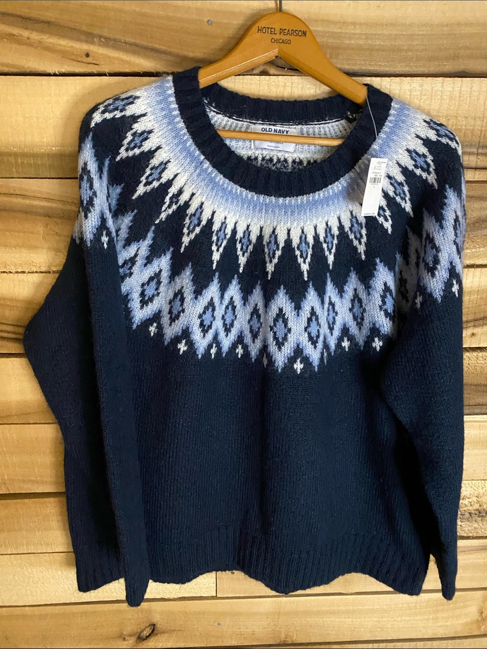 NWT Old Navy Navy White and Light Blue Cozy Fair Isle Crewneck Sweater large